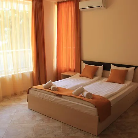 アパートホテル Olympia Complex 2*