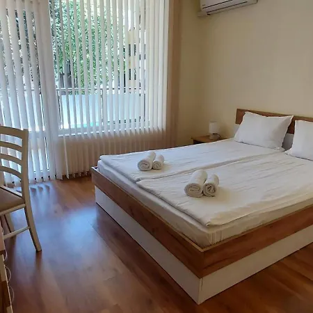 Olympia Complex ラヴダ