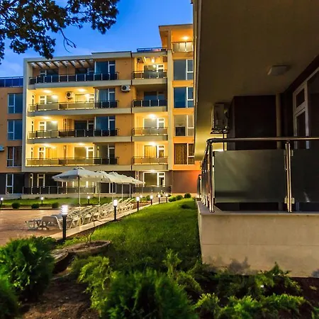 アパートホテル Olympia Complex ラヴダ