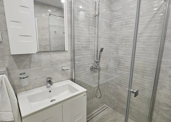 Olympia Complex Aparthotel 2*