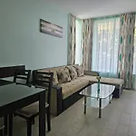 מלון דירות Olympia Complex רבדה