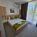 Olympia Complex 2* רבדה