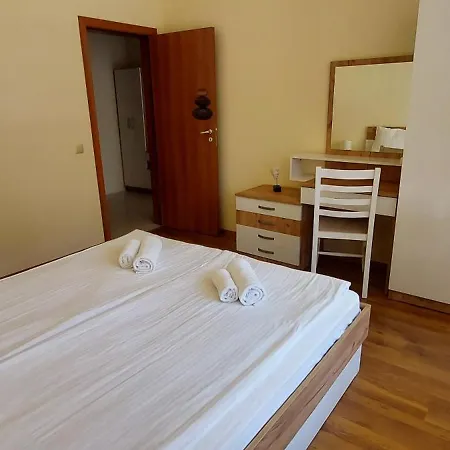 Olympia Complex Aparthotel 2*