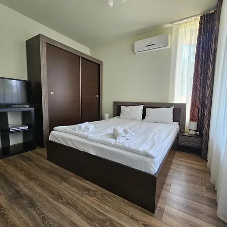 Olympia Complex 2* Rawda