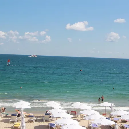 Olympia Complex Aparthotel 2*