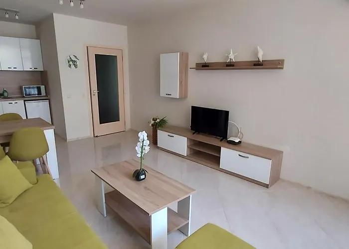 Olympia Complex Aparthotel 2*